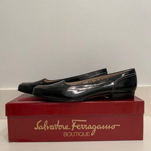 Vintage Ferragamo Black Patent Leather Flat